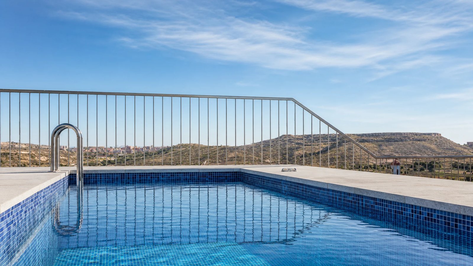 Parque Norte II — piscina en azotea